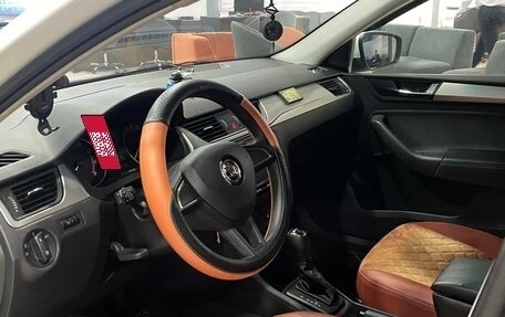 Skoda Rapid I, 2019 год, 1 375 000 рублей, 8 фотография