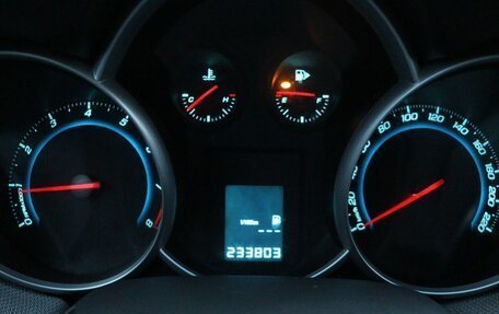 Chevrolet Cruze II, 2010 год, 699 000 рублей, 8 фотография