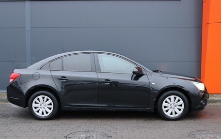 Chevrolet Cruze II, 2010 год, 699 000 рублей, 4 фотография