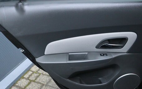 Chevrolet Cruze II, 2010 год, 699 000 рублей, 13 фотография