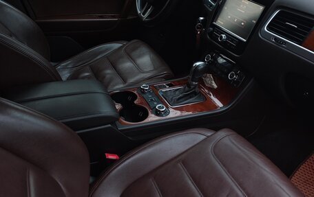 Volkswagen Touareg III, 2012 год, 2 049 000 рублей, 8 фотография