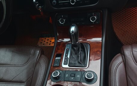 Volkswagen Touareg III, 2012 год, 2 049 000 рублей, 10 фотография