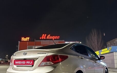 Hyundai Solaris II рестайлинг, 2011 год, 850 000 рублей, 3 фотография