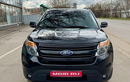 Ford Explorer VI, 2012 год, 2 100 000 рублей, 2 фотография