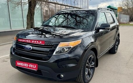 Ford Explorer VI, 2012 год, 2 100 000 рублей, 3 фотография