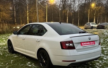 Skoda Octavia, 2018 год, 1 890 000 рублей, 6 фотография