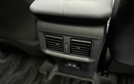 Toyota RAV4, 2025 год, 4 450 000 рублей, 26 фотография