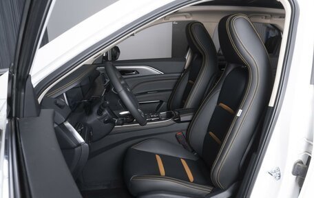 FAW Bestune T77, 2024 год, 2 250 000 рублей, 10 фотография