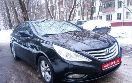 Hyundai Sonata VI, 2011 год, 1 140 000 рублей, 1 фотография