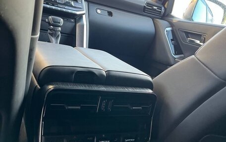 Toyota Land Cruiser, 2022 год, 11 000 000 рублей, 7 фотография