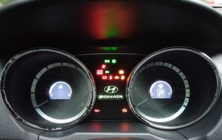 Hyundai Sonata VI, 2011 год, 1 140 000 рублей, 12 фотография