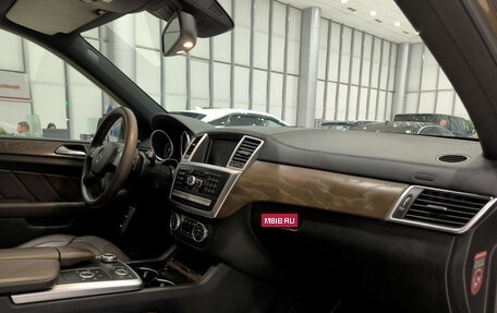 Mercedes-Benz GL-Класс, 2015 год, 3 550 000 рублей, 15 фотография