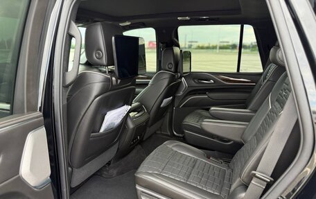 Cadillac Escalade V, 2021 год, 12 000 000 рублей, 16 фотография