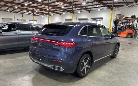 Mercedes-Benz EQE, 2023 год, 7 200 000 рублей, 4 фотография