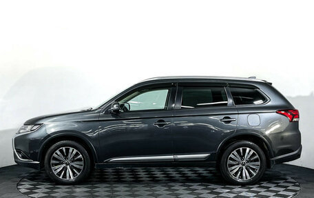 Mitsubishi Outlander III рестайлинг 3, 2018 год, 1 897 000 рублей, 8 фотография