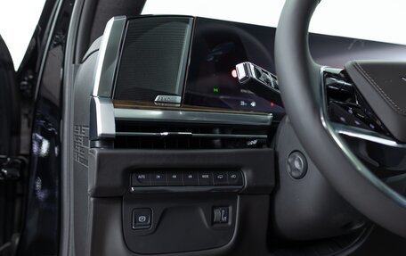 Cadillac Escalade V, 2025 год, 22 490 000 рублей, 14 фотография