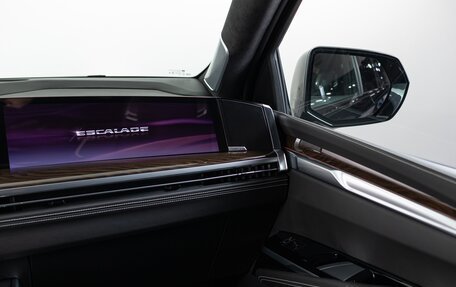 Cadillac Escalade V, 2025 год, 22 490 000 рублей, 21 фотография