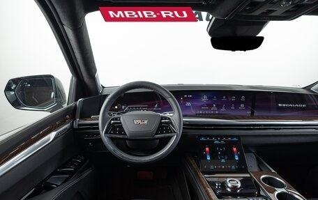 Cadillac Escalade V, 2025 год, 22 490 000 рублей, 13 фотография