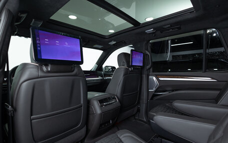 Cadillac Escalade V, 2025 год, 22 490 000 рублей, 30 фотография