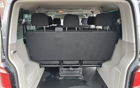 Volkswagen Caravelle T6 рестайлинг, 2016 год, 2 550 000 рублей, 8 фотография