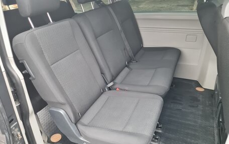 Volkswagen Caravelle T6 рестайлинг, 2016 год, 2 550 000 рублей, 9 фотография