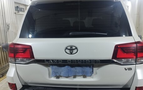 Toyota Land Cruiser 200, 2015 год, 5 200 000 рублей, 10 фотография