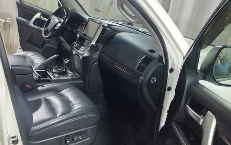 Toyota Land Cruiser 200, 2015 год, 5 200 000 рублей, 6 фотография