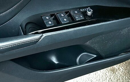 Toyota Camry, 2019 год, 2 570 000 рублей, 12 фотография