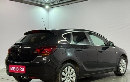 Opel Astra J, 2011 год, 569 000 рублей, 3 фотография