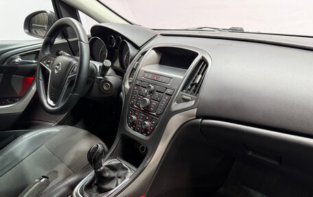 Opel Astra J, 2011 год, 569 000 рублей, 8 фотография