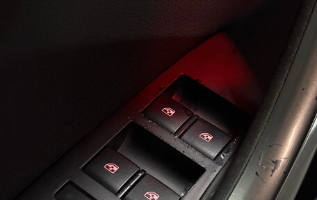 Opel Astra J, 2011 год, 569 000 рублей, 12 фотография