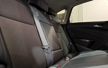 Opel Astra J, 2011 год, 569 000 рублей, 19 фотография