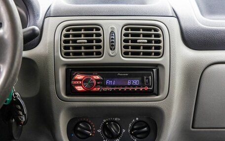 Renault Symbol I, 2005 год, 338 000 рублей, 19 фотография