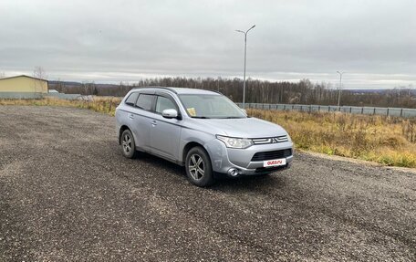Mitsubishi Outlander III рестайлинг 3, 2012 год, 1 200 000 рублей, 4 фотография