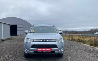 Mitsubishi Outlander III рестайлинг 3, 2012 год, 1 200 000 рублей, 1 фотография