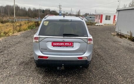 Mitsubishi Outlander III рестайлинг 3, 2012 год, 1 200 000 рублей, 8 фотография