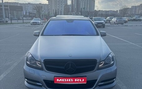 Mercedes-Benz C-Класс, 2012 год, 1 400 000 рублей, 1 фотография