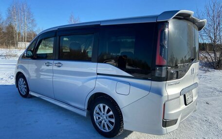 Honda Stepwgn IV, 2016 год, 2 150 000 рублей, 6 фотография