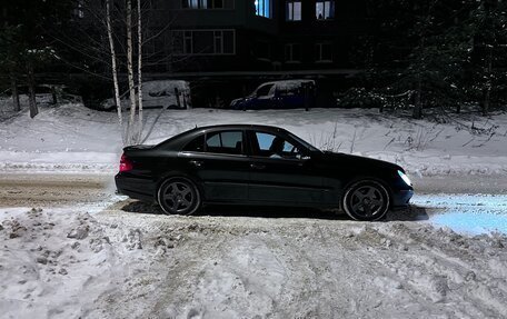 Mercedes-Benz E-Класс, 2003 год, 1 050 000 рублей, 4 фотография
