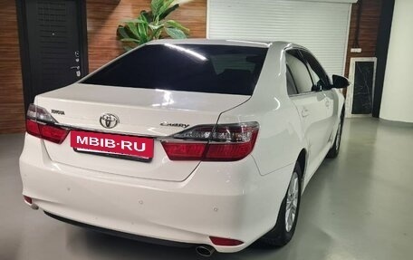 Toyota Camry, 2016 год, 1 900 000 рублей, 6 фотография