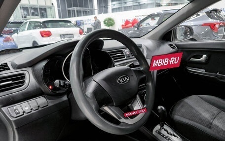 KIA Rio III рестайлинг, 2011 год, 650 000 рублей, 20 фотография