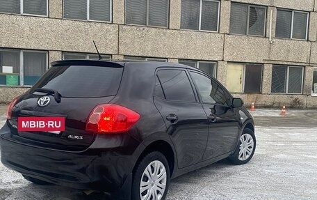 Toyota Auris II, 2008 год, 670 000 рублей, 2 фотография