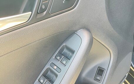 Volkswagen Jetta VI, 2014 год, 999 999 рублей, 21 фотография