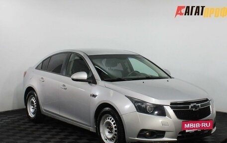 Chevrolet Cruze II, 2009 год, 460 000 рублей, 3 фотография