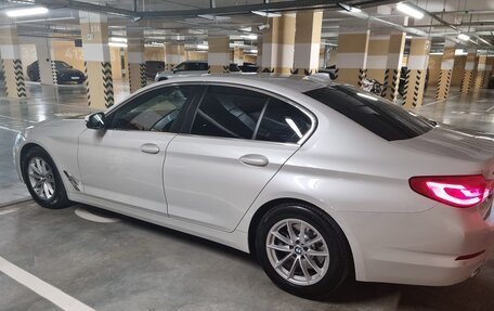 BMW 5 серия, 2019 год, 3 330 000 рублей, 9 фотография