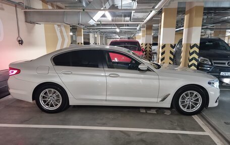 BMW 5 серия, 2019 год, 3 330 000 рублей, 8 фотография