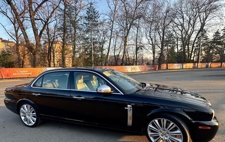 Jaguar XJ III (X350), 2009 год, 3 600 000 рублей, 2 фотография