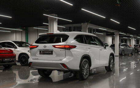 Toyota Highlander, 2025 год, 6 070 000 рублей, 4 фотография