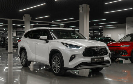Toyota Highlander, 2025 год, 6 070 000 рублей, 2 фотография