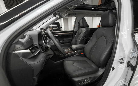 Toyota Highlander, 2025 год, 6 070 000 рублей, 9 фотография